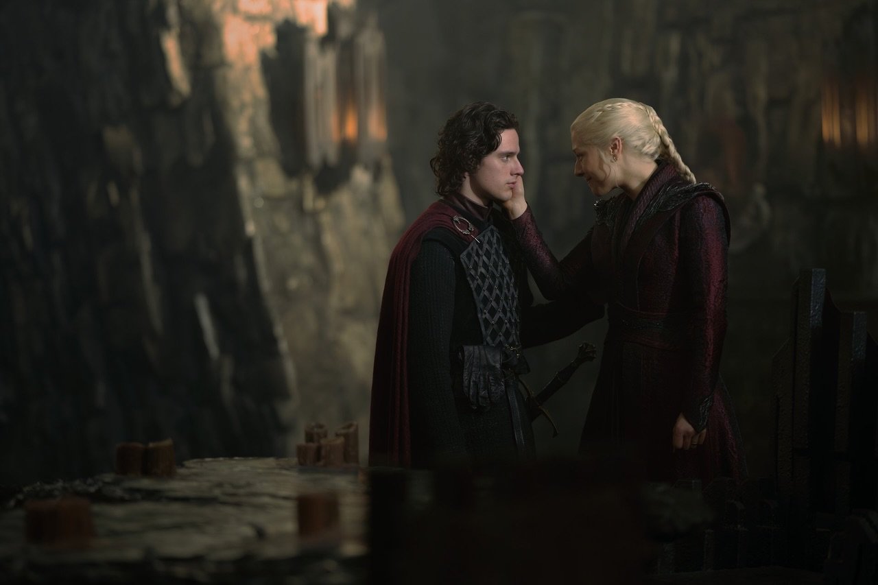 Photo shared by GOTBR - Game Of Thrones Brasil on June 13, 2026 tagging @u42oficial. May be an image of text.