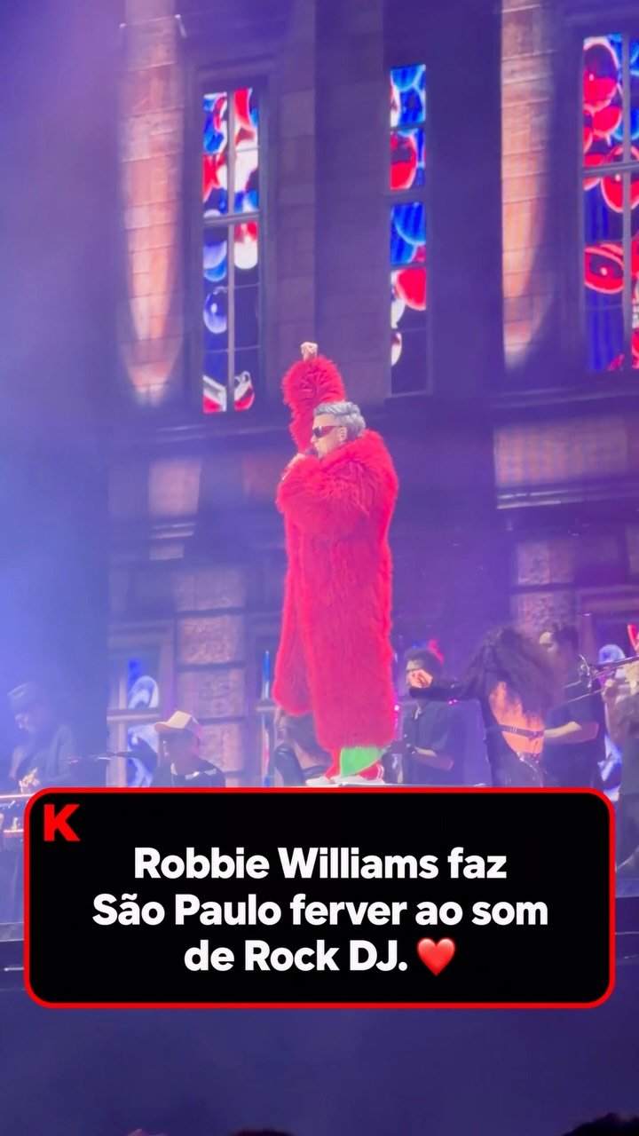 Ver Robbie Williams tocando ROCK DJ ao vivo no show de São Paulo foi uma das noites mais especiais que poderia ter!

Eu me lembro até hoje quando vi o clipe da música pela primeira vez na MTV e fiquei impressionado: com a letra, com a batida, com potencia visual do clipe. E ele conseguiu trazer tudo